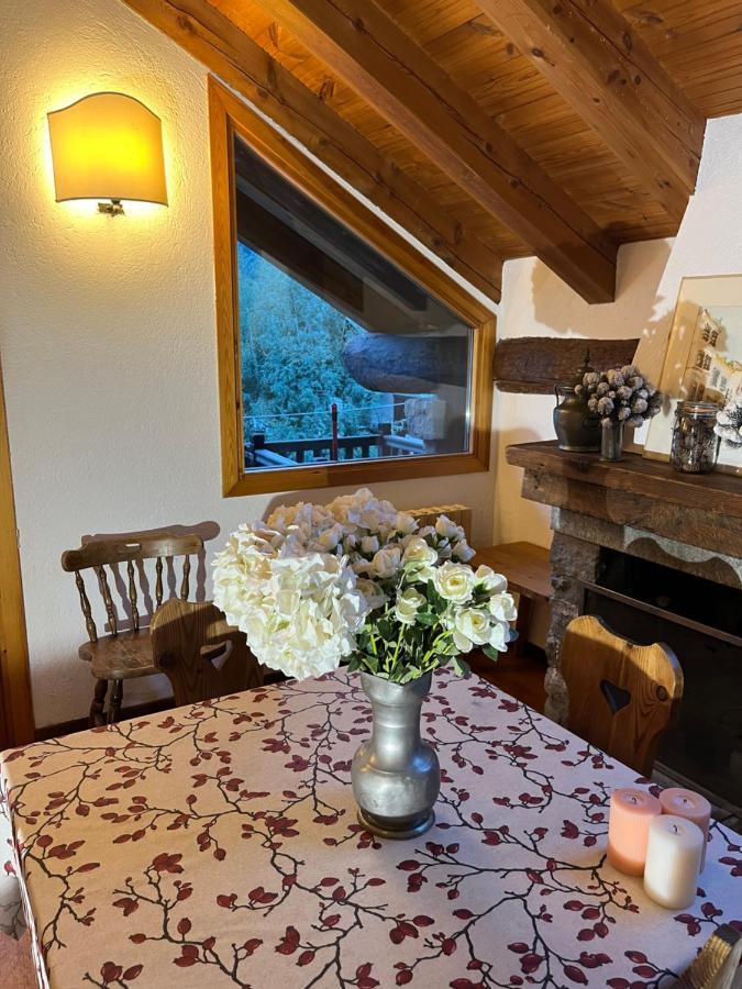 Chalet Blanc "La Mansarda" Курмайор Экстерьер фото