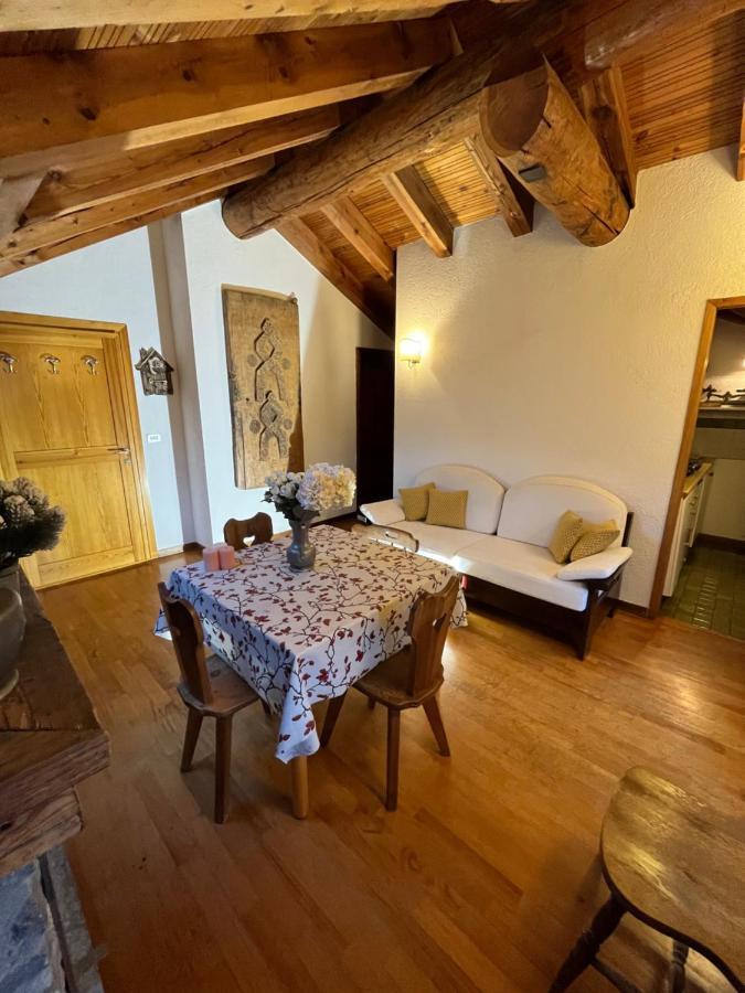 Chalet Blanc "La Mansarda" Курмайор Экстерьер фото